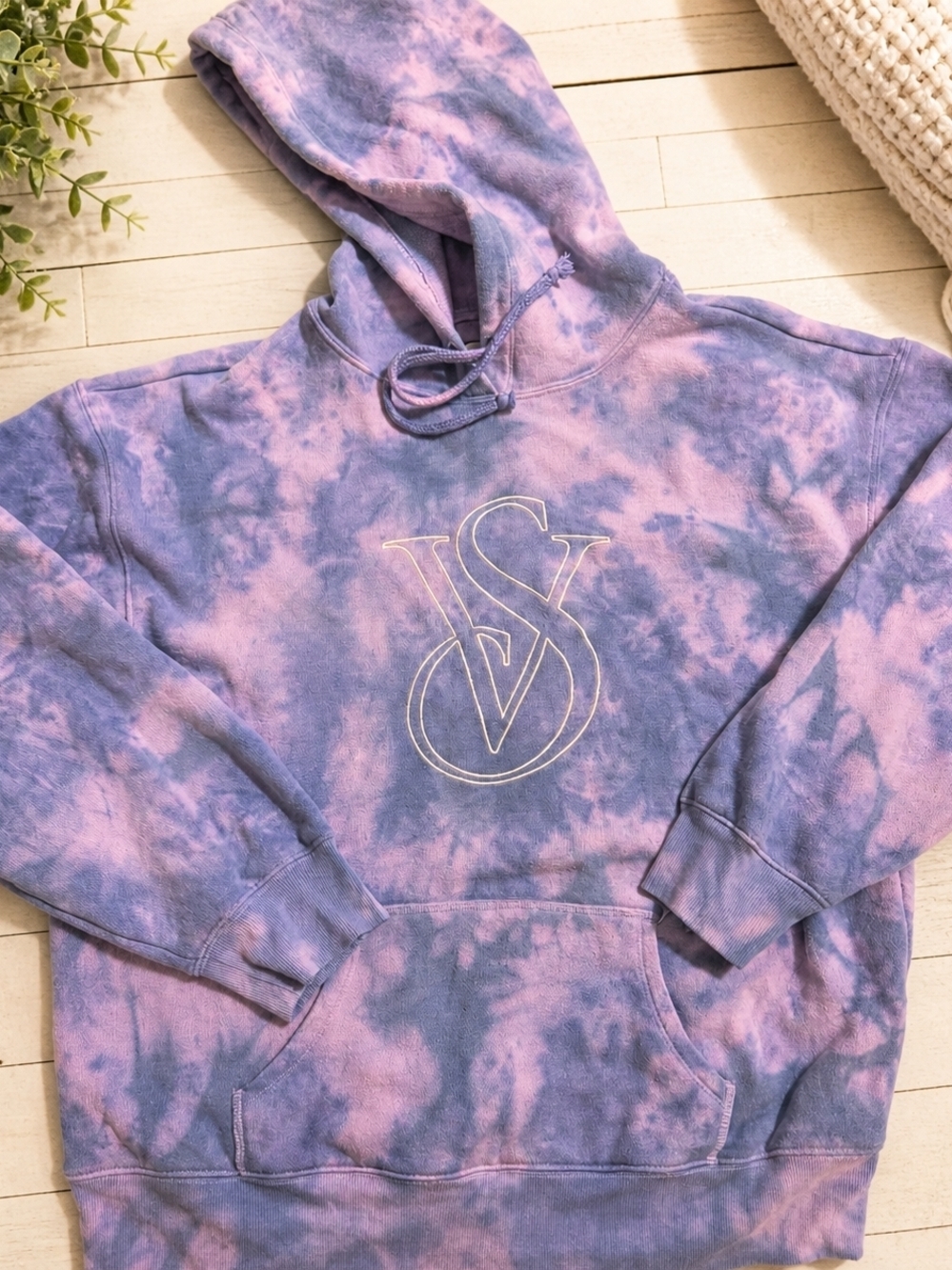 Victoria’s Secret Tie Dye Hoodie Pink Purple VS Logo Women’s Medium